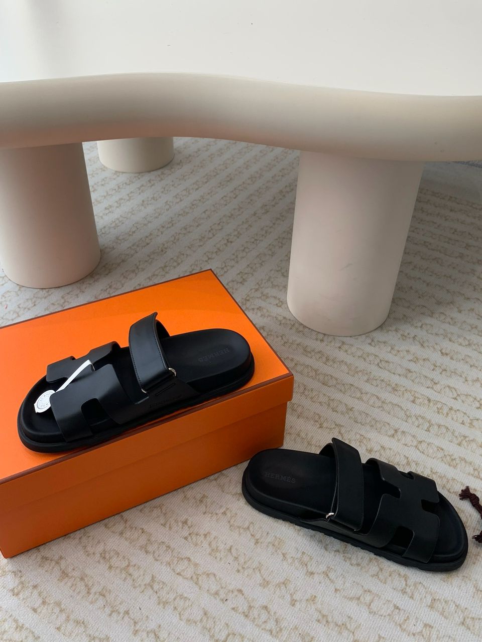 Hermes Noisette Sandala “Black”