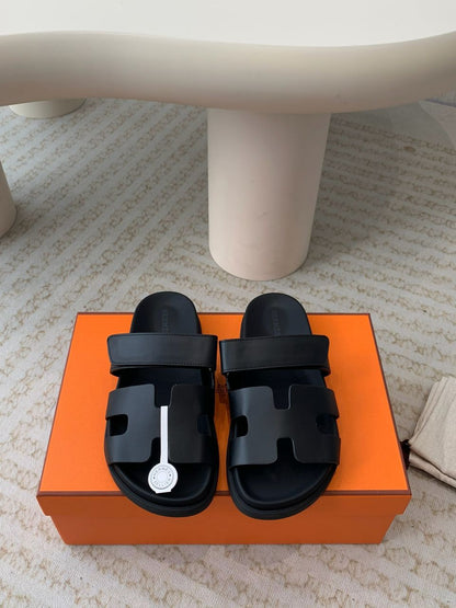 Hermes Noisette Sandala “Black”