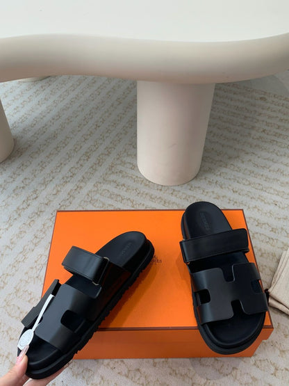 Hermes Noisette Sandala “Black”