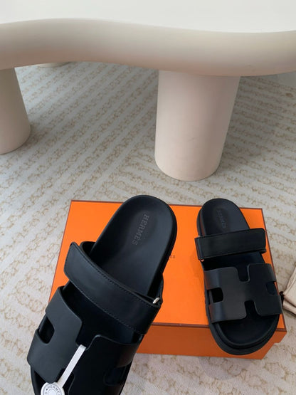 Hermes Noisette Sandala “Black”