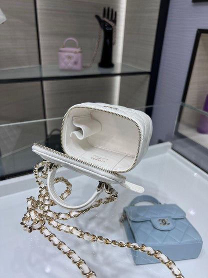 Chanel Mini With Chain white Lambskin Gold Hard