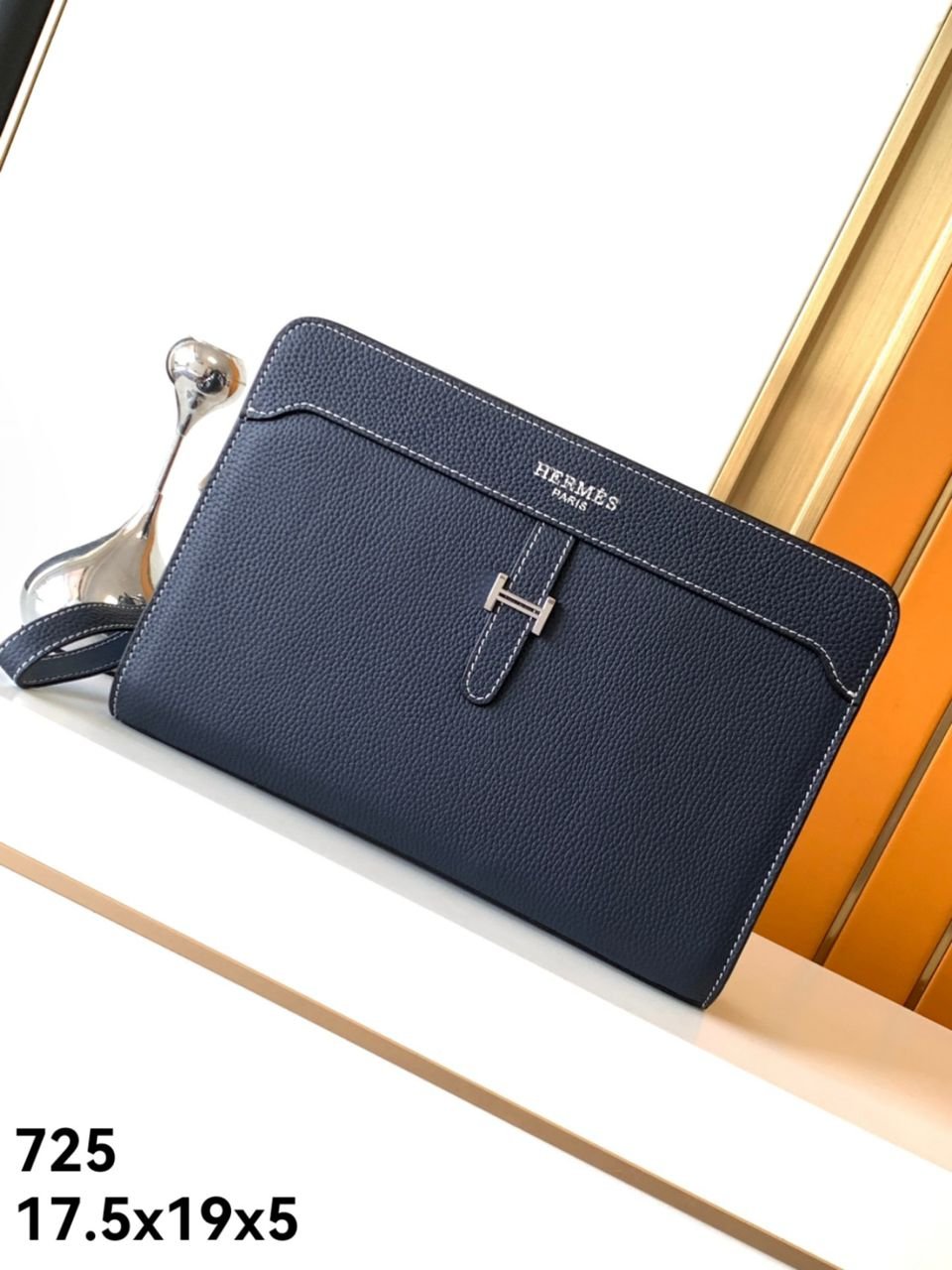 Hermes men’s pouch bag, luxurious leather