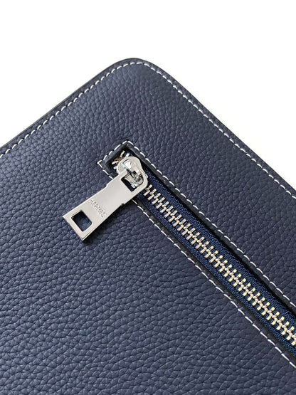 Hermes men’s pouch bag, luxurious leather