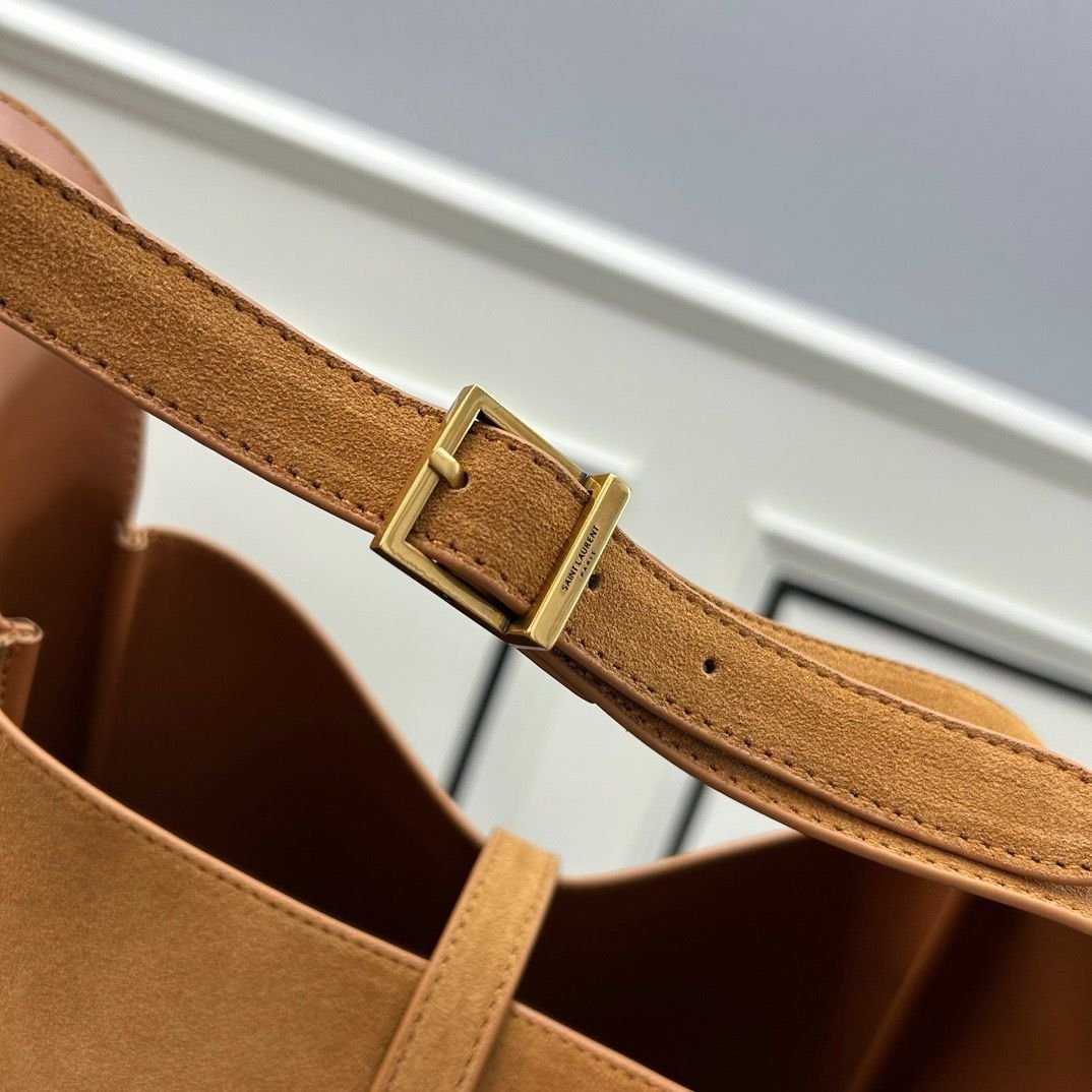 YSL Saint Laurent Supple smeđa brušena koža