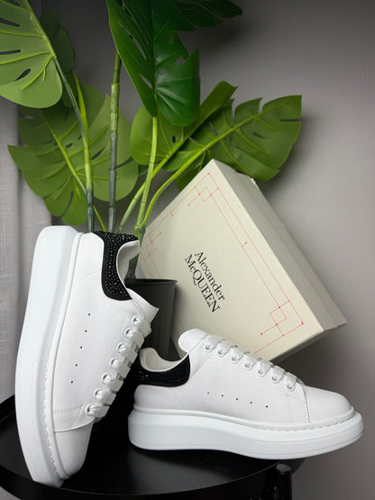 Alexander McQueen Shiny Black / White