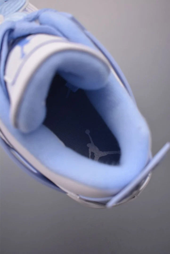 Air Jordan 4 Retro Aluminum