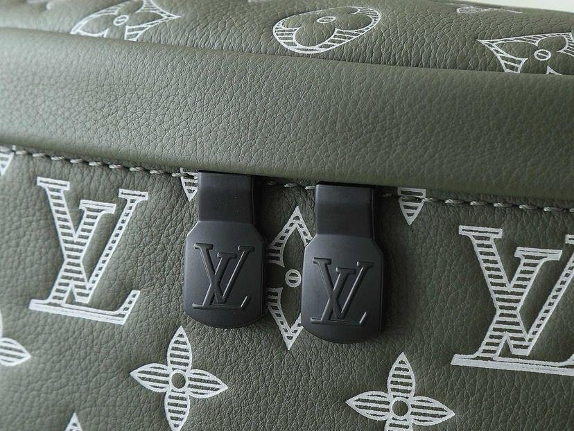Louis Vuitton green white Bumbag