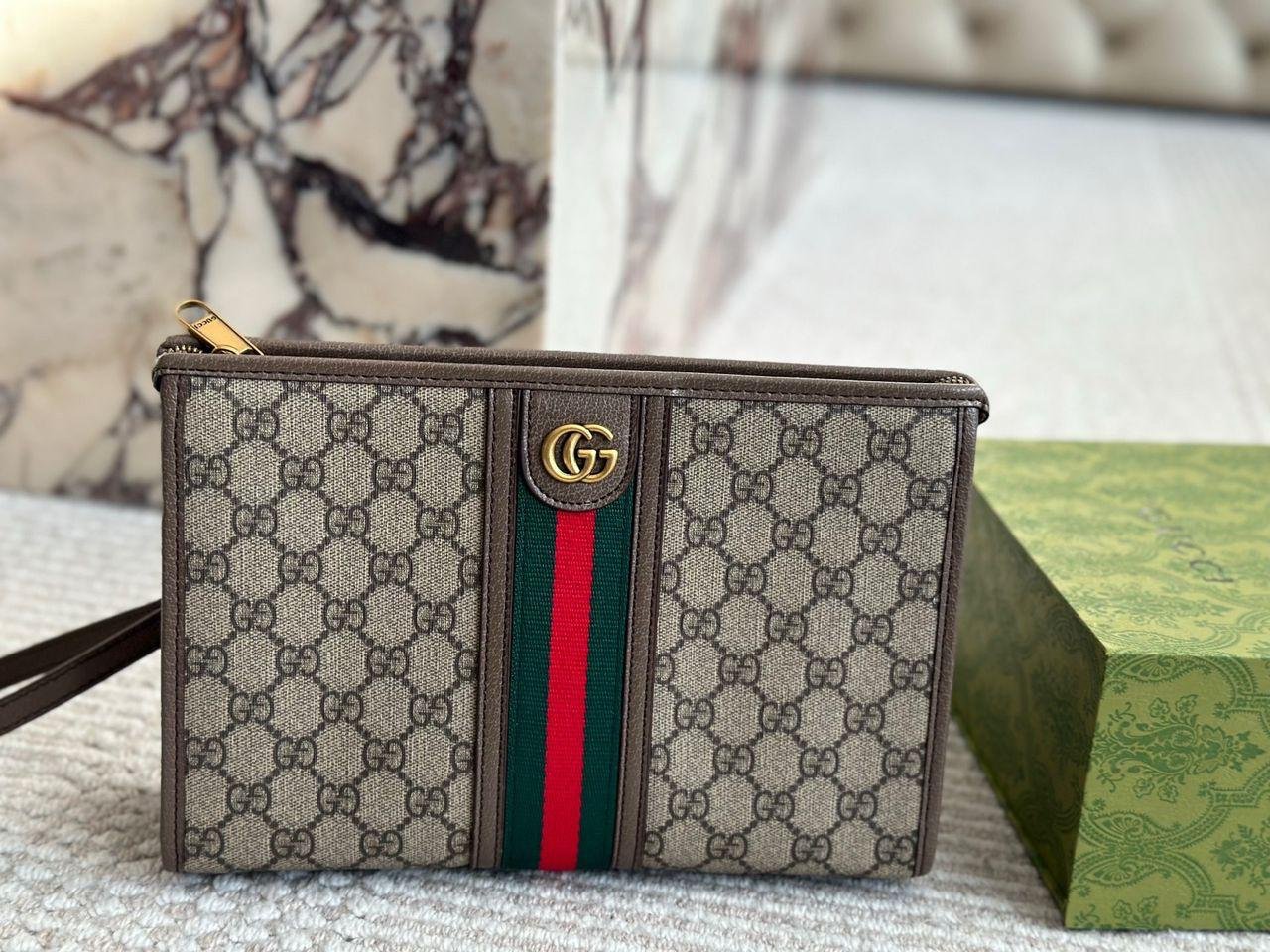 Gucci ophidia large gg supreme pouch clutch