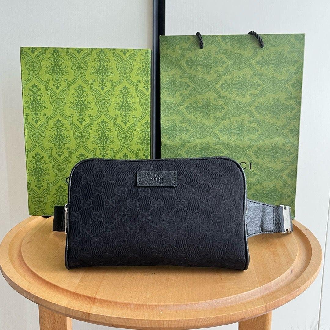 Gucci GG Supreme Black Crossbody Bag