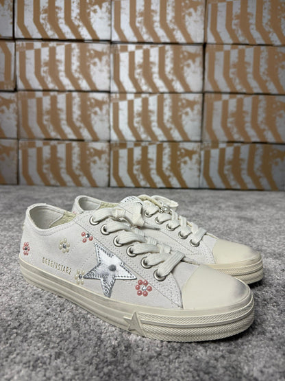 Golden Goose Flower / Grey Star
