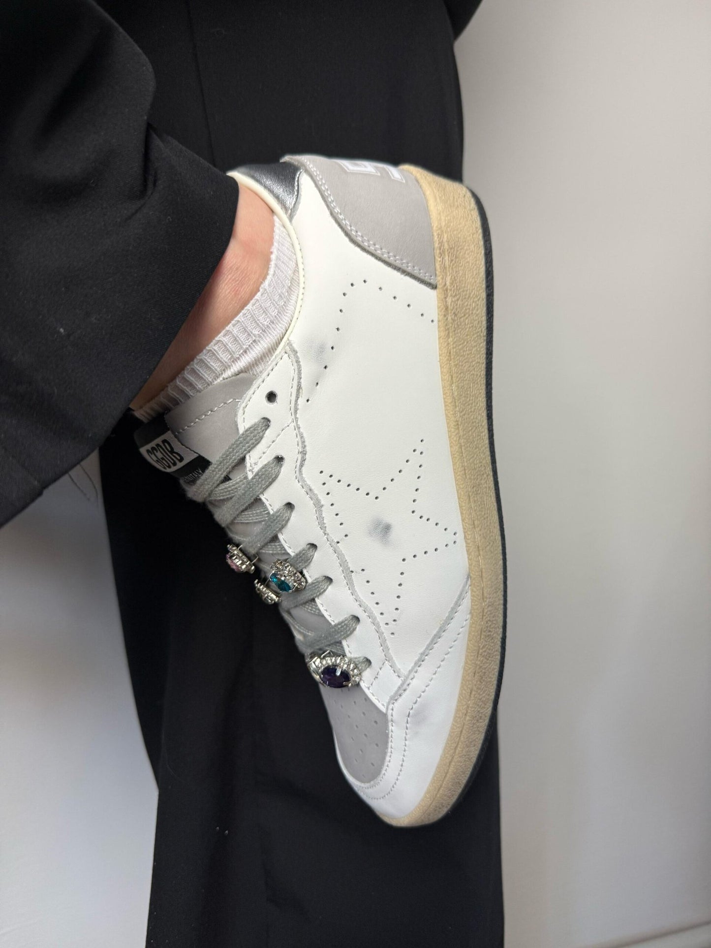Golden Goose “White – Pendante”