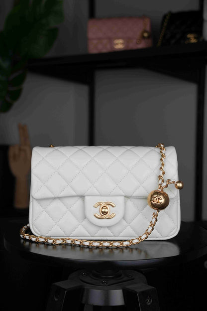 CHANEL MINI FLAP BAG WHITE