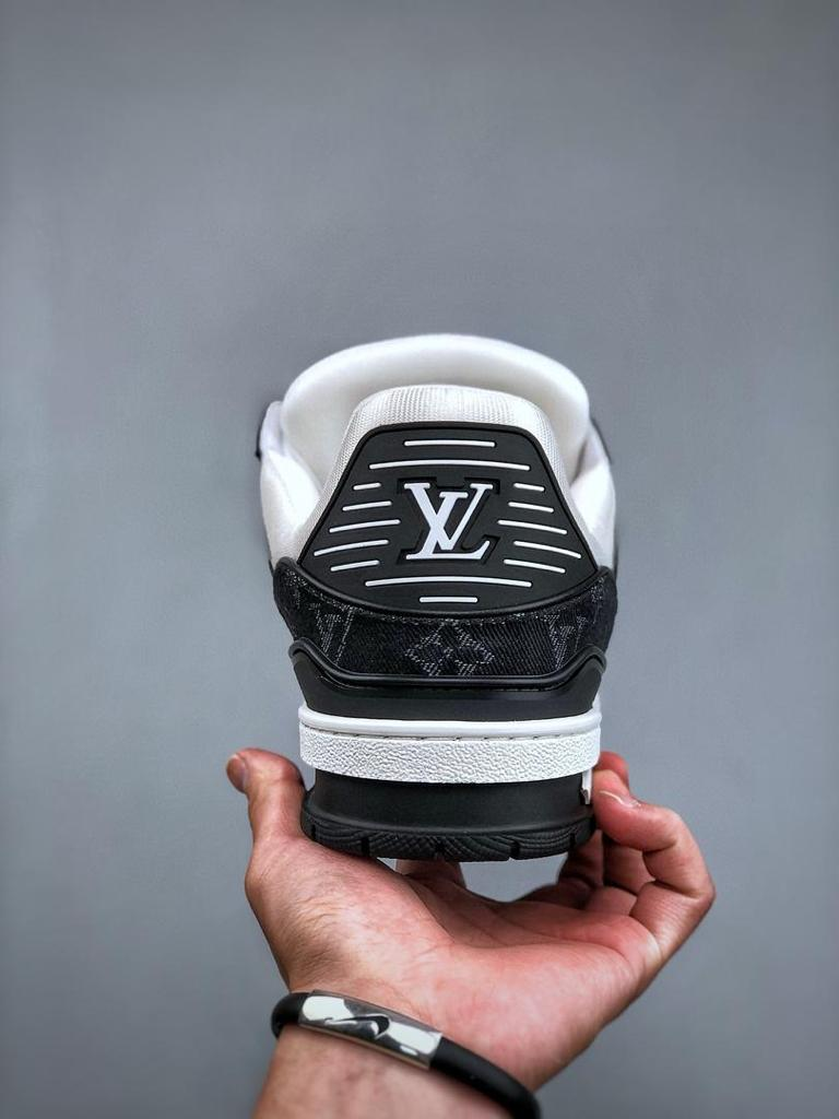 Louis Vuitton “Black White”
