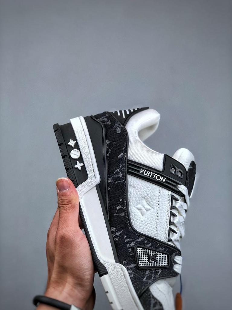 Louis Vuitton “Black White”