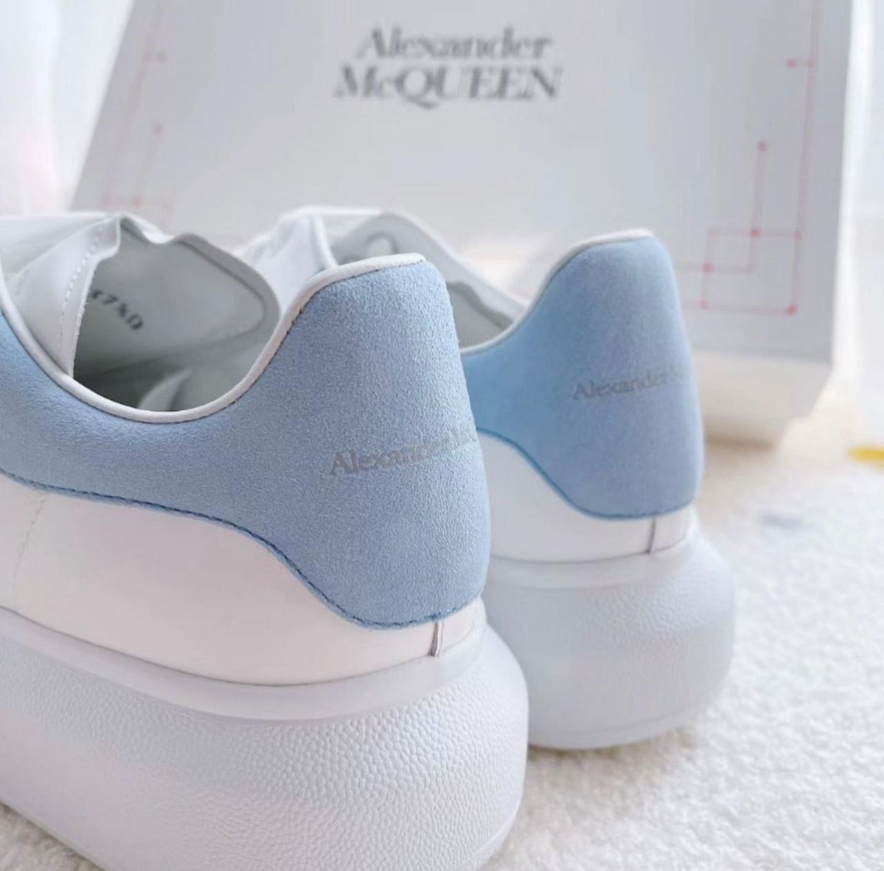 Alexander McQueen “LIGHT BLUE”