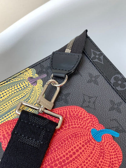 Louis Vuitton x Yayoi Kusama Black Monogram Eclipse