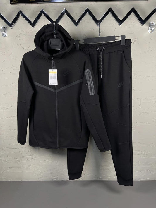 Nike Tech Fleece
